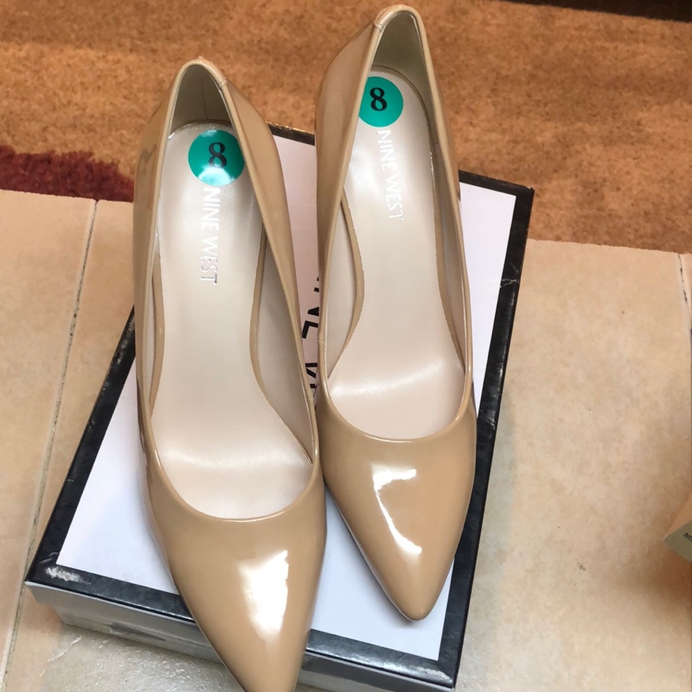 Nude Pump